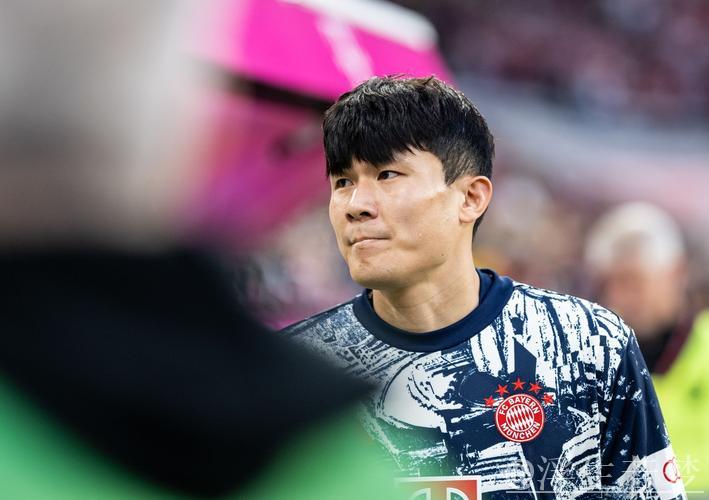 意媒:拜仁7000万欧加球员报价莱奥,科曼金玟哉磁卡三选一 意媒:拜仁7000万欧加球员报价莱奥,科曼金玟哉磁卡三选一